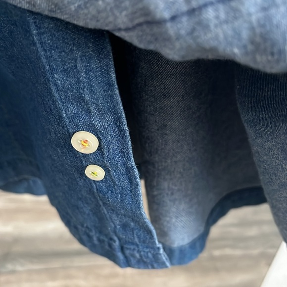 Vintage COLOURS by Alexander Julian button down denim shirt - Picture 4 of 9